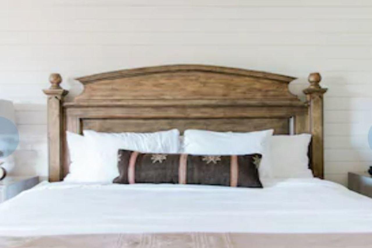 Hillside Boutique Hotel Castroville Εξωτερικό φωτογραφία
